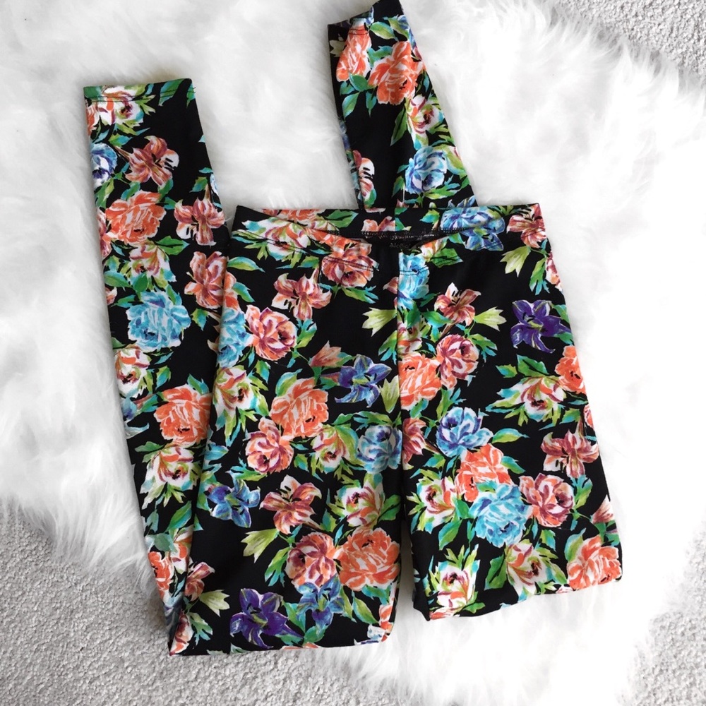 Nollie Black Floral Leggings - Size Small